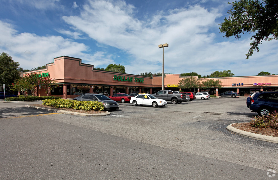 4520 S Semoran Blvd, Orlando, FL for lease - Building Photo - Image 2 of 6