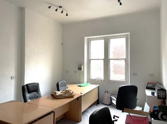 13 Battle Hl, Hexham for lease Interior Photo- Image 1 of 4