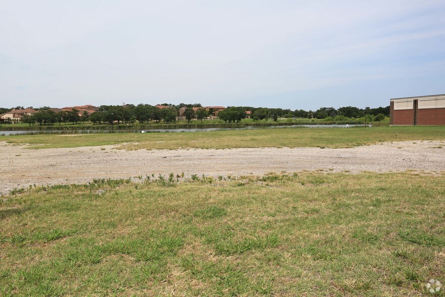 3330 Unicorn Lake Blvd, Denton, TX for sale - Building Photo - Image 1 of 1