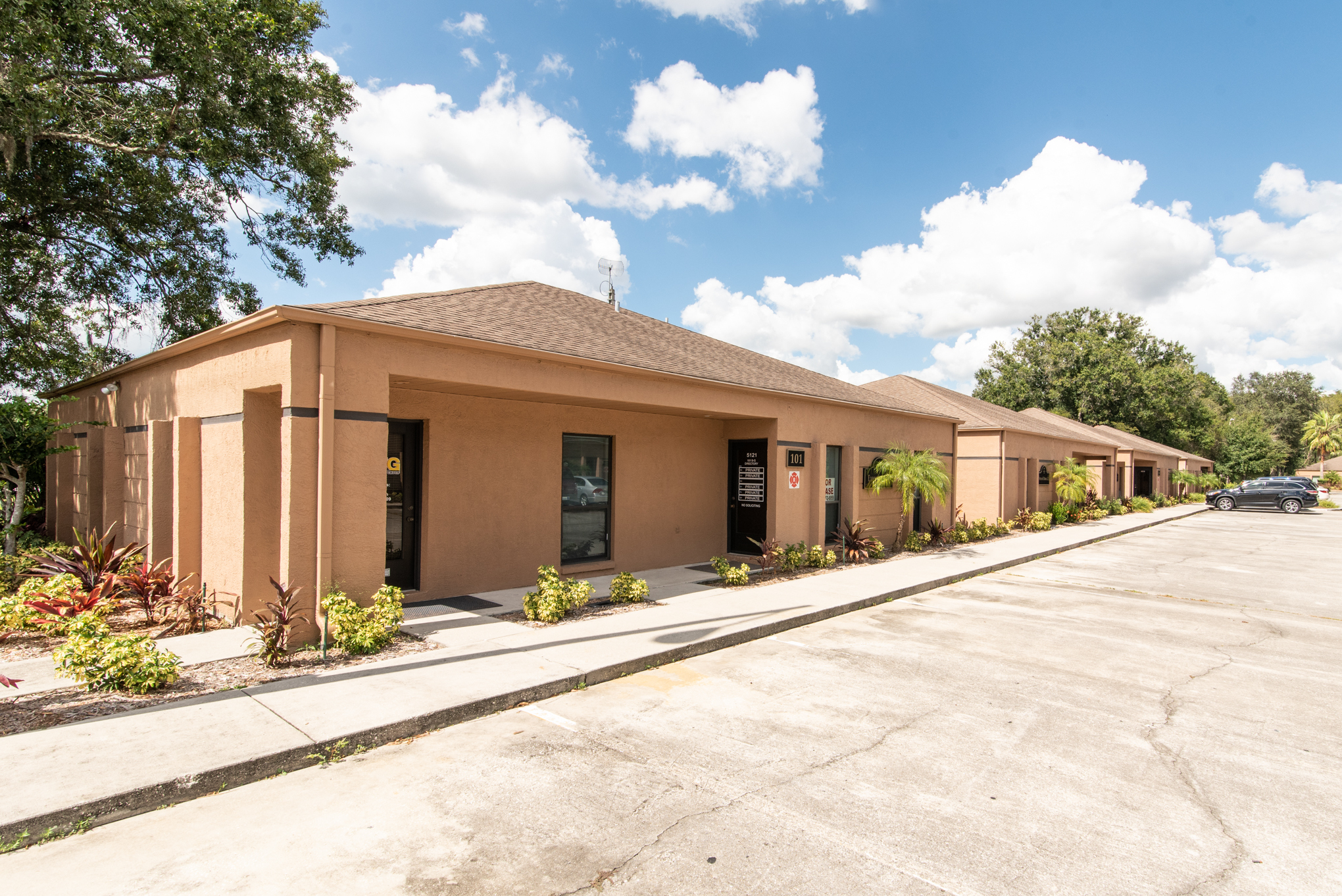 5121 Ehrlich Rd, Tampa, FL for lease Primary Photo- Image 1 of 8