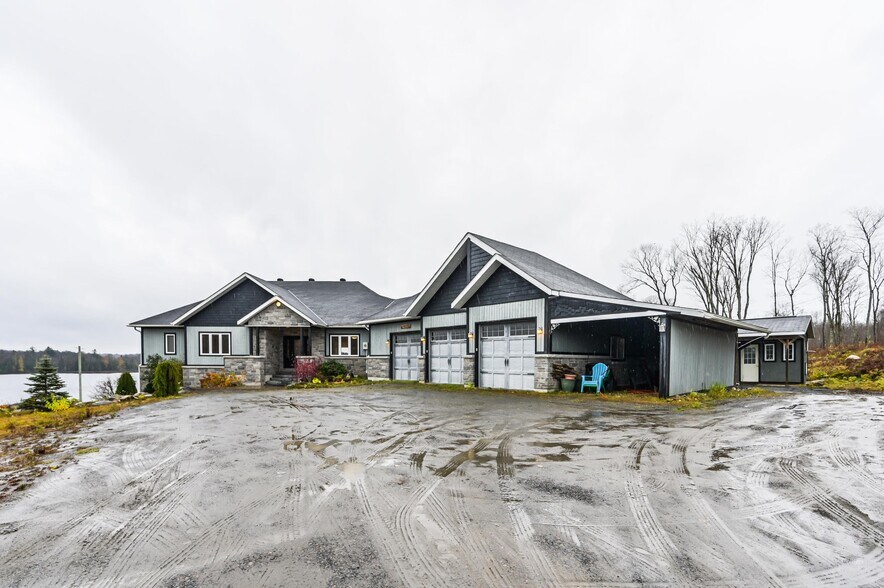 433 Cardwell Lake Rd, Huntsville, ON for sale - Building Photo - Image 2 of 3