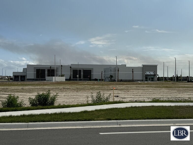 Addison Center at Viera / Stadium Parkway, Melbourne, FL for lease - Building Photo - Image 3 of 7