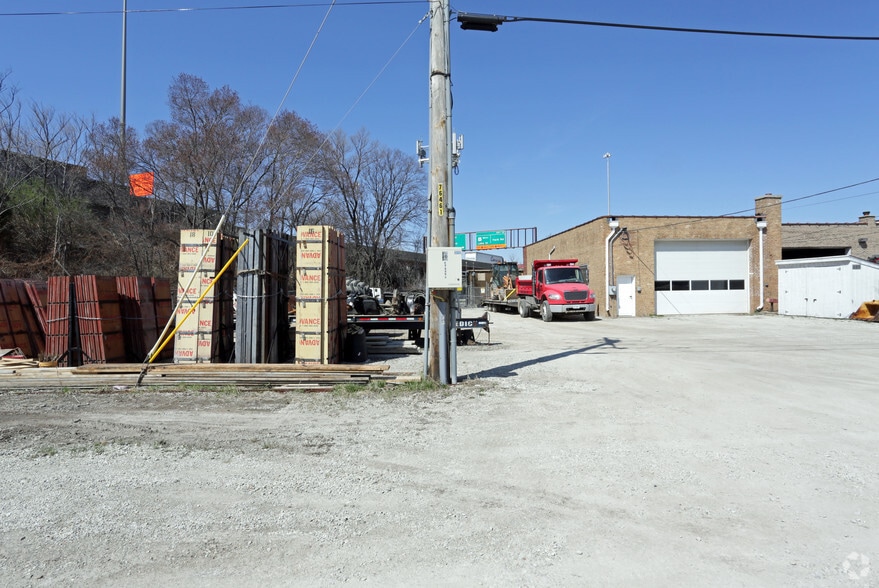535 N York Rd, Elmhurst, IL for sale - Building Photo - Image 3 of 8