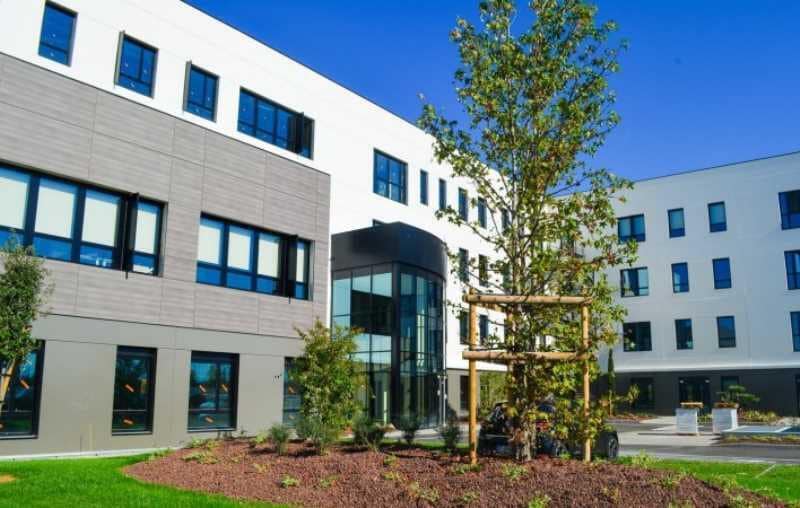 Office in Genas for lease Building Photo- Image 1 of 14