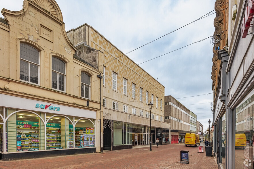 59-63 High St, Airth for lease - Primary Photo - Image 1 of 4