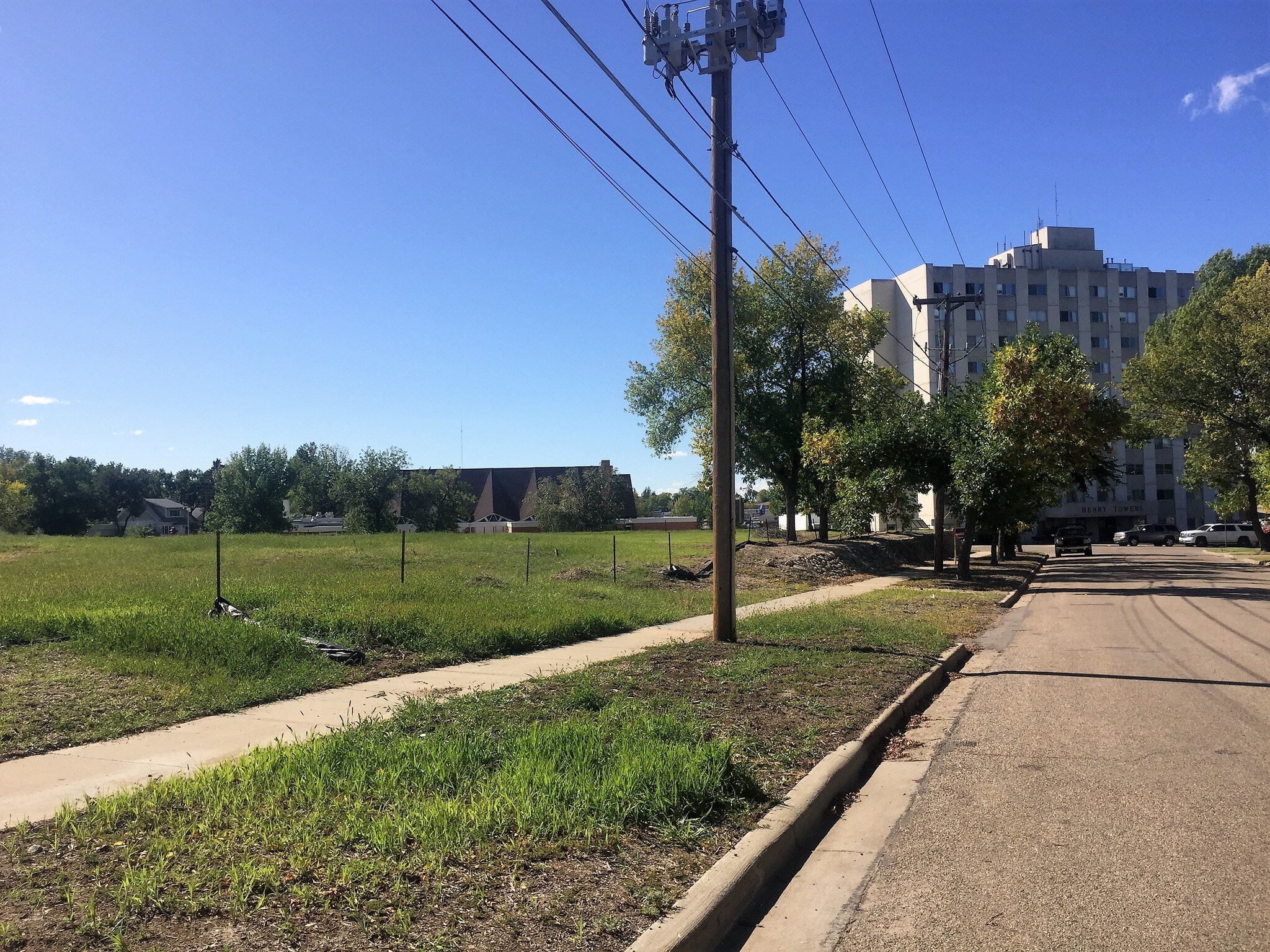 1001 2nd St SE, Minot, ND 58701 Washington Square Townhomes