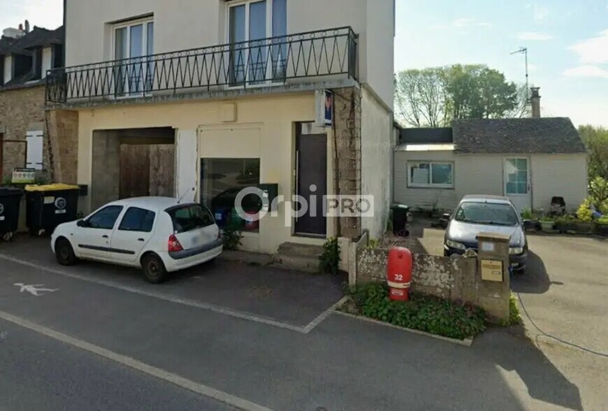 Flex in Pluvigner for lease - Building Photo - Image 1 of 1