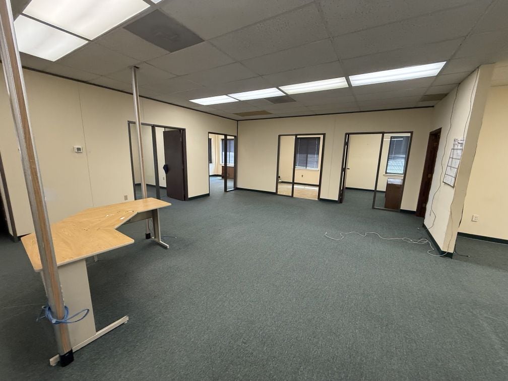 10 Capital Dr, Wallingford, CT for lease Interior Photo- Image 1 of 12