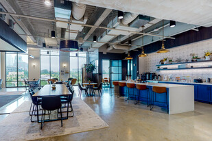 Venture X Charlotte – The Refinery - Loft