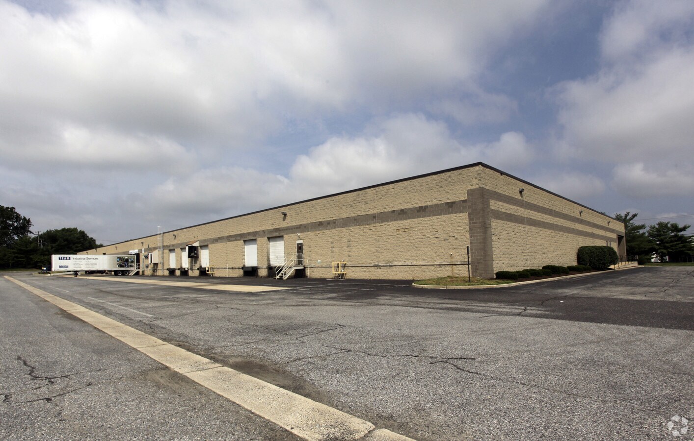 500 Pedricktown Rd, Logan Township, NJ 08085