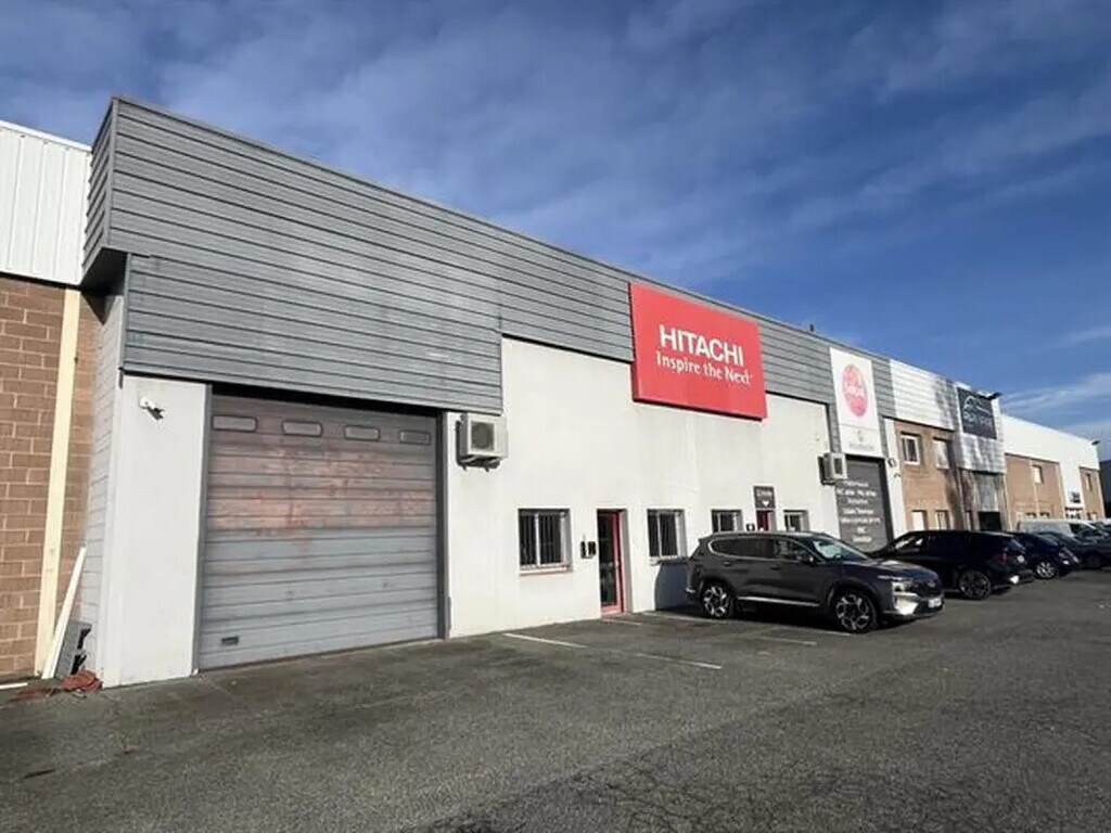 Location Local d'activités 360 m² à 904 m² - Photo 1