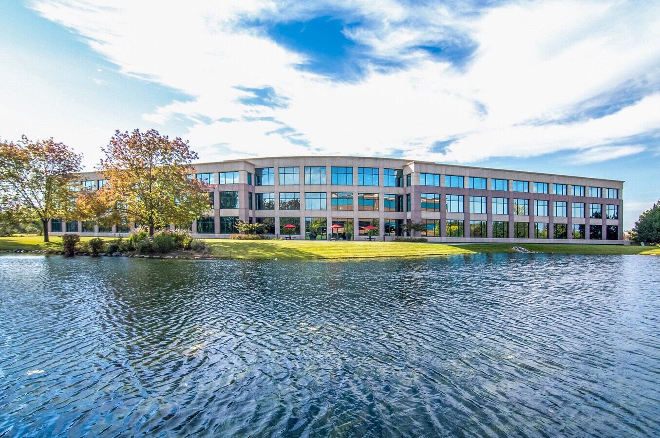 N17W24222 Riverwood Dr, Waukesha, WI 53188 N17 W24222 Riverwood Drive