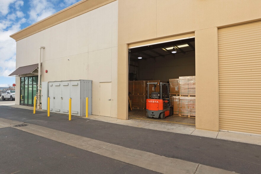 600-626 Commerce Ct, Manteca, CA for sale - Building Photo - Image 2 of 21