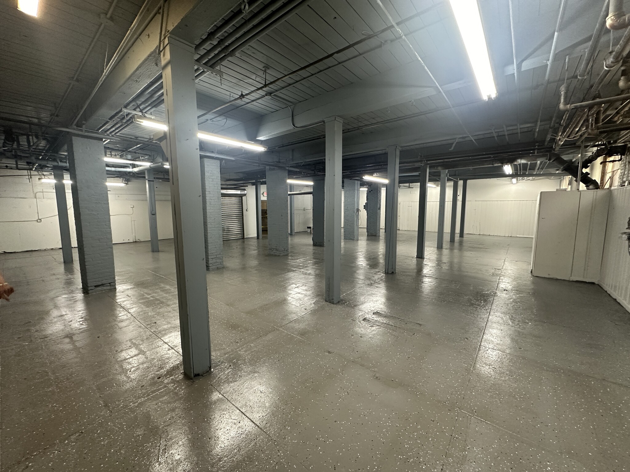 567 52nd St, West New York, NJ for lease Interior Photo- Image 1 of 4