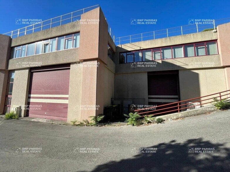 Flex in Vallauris for lease - Building Photo - Image 1 of 37