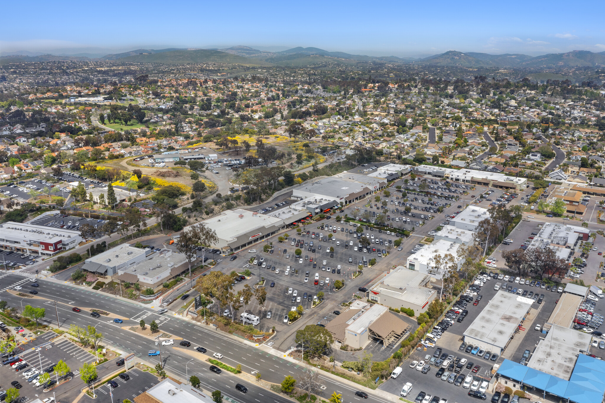 105-133 N El Camino Real, Encinitas, CA for lease Building Photo- Image 1 of 9