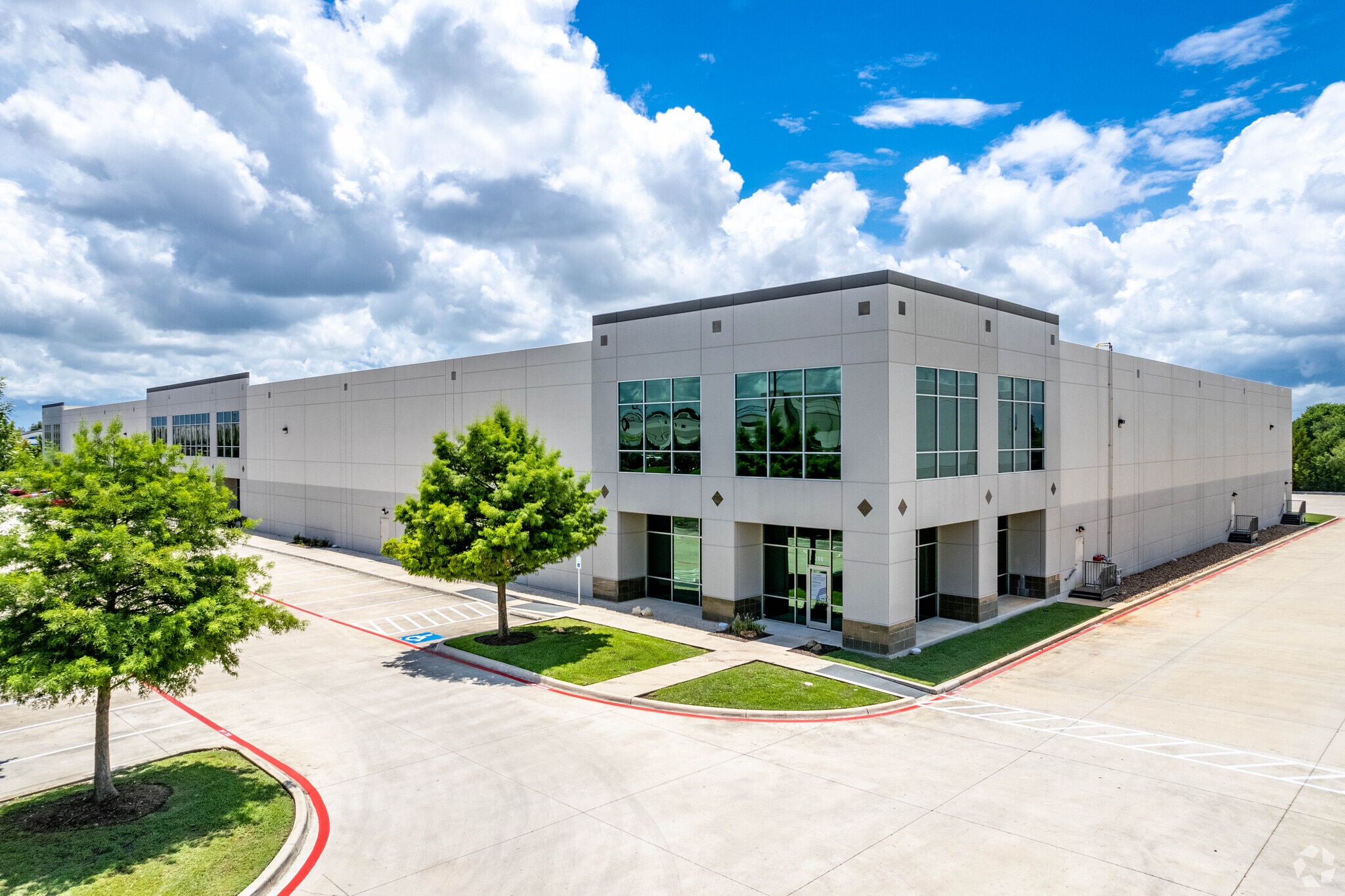 4990 Eisenhauer Rd, San Antonio, TX for lease Building Photo- Image 1 of 5