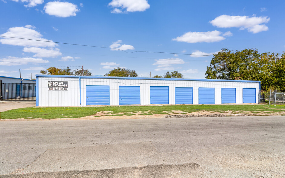 5854 Buchanan St, Fort Worth, TX for sale - Building Photo - Image 2 of 5