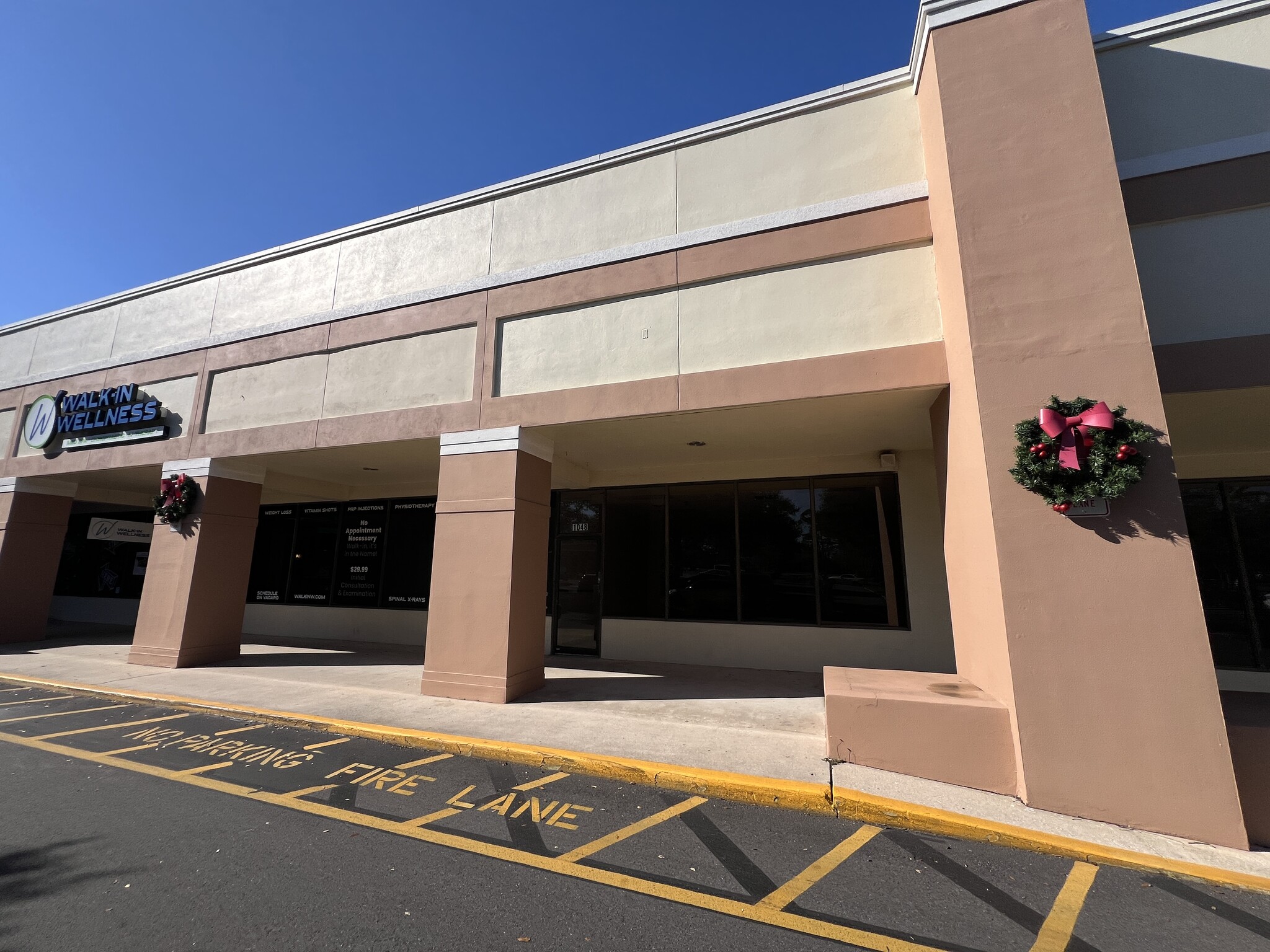 1074-1098 Montgomery Rd, Altamonte Springs, FL for lease Building Photo- Image 1 of 8