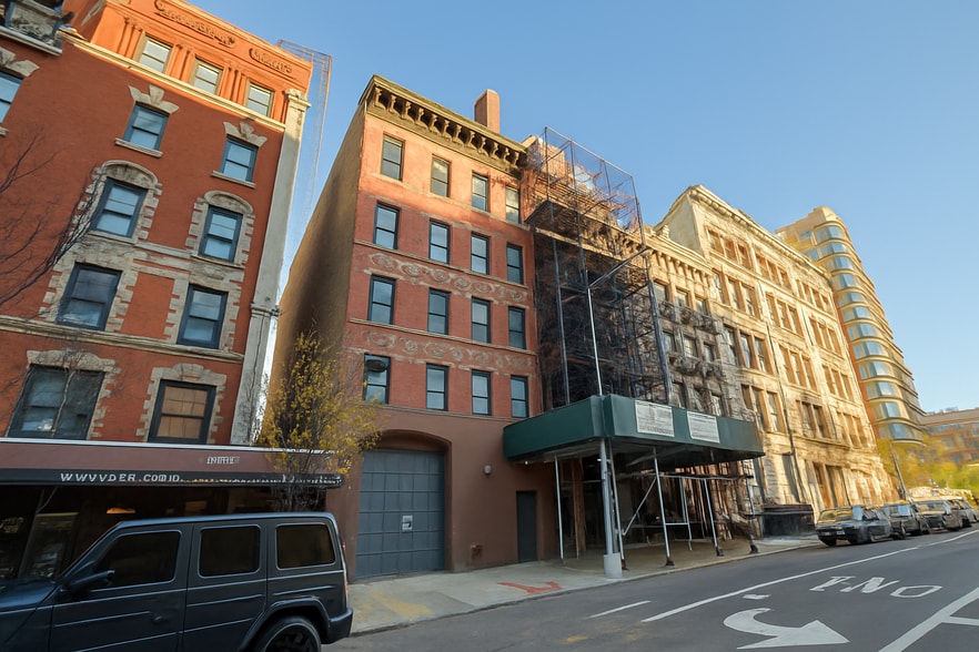 556 Broome St, New York, NY for sale - Building Photo - Image 2 of 7