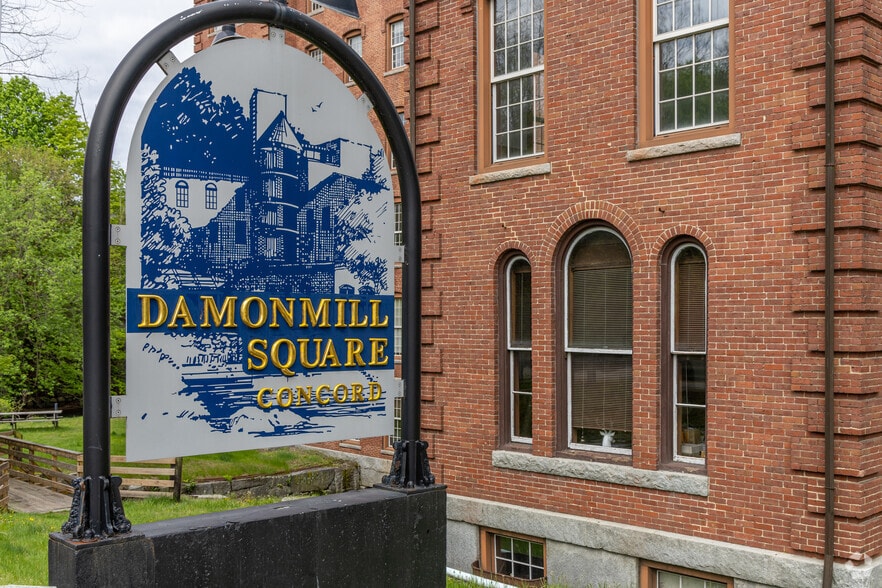 12 Damonmill Sq, Concord, MA for lease - Building Photo - Image 3 of 5