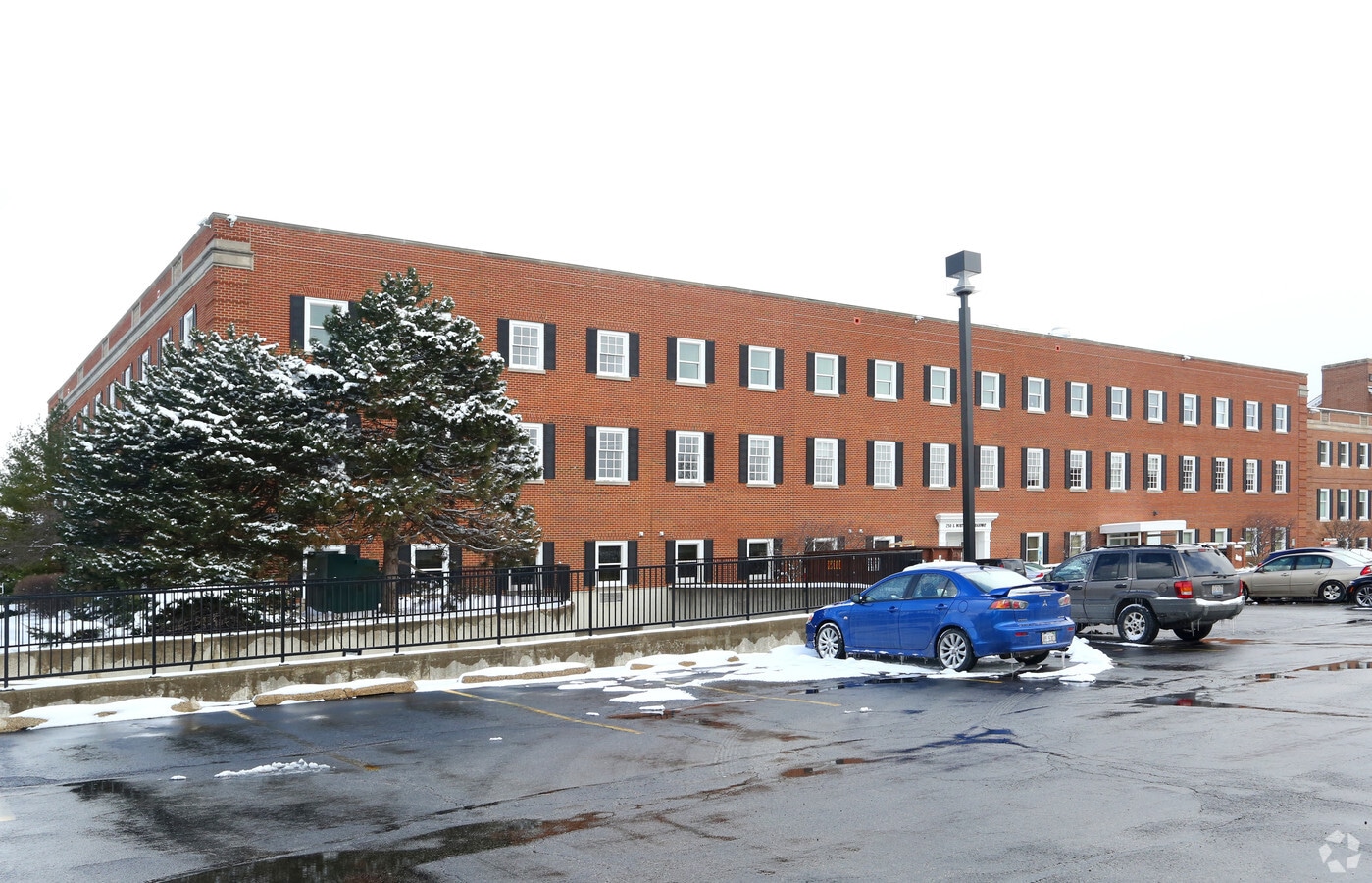 350 S Northwest Hwy, Park Ridge, IL, 60068 Coworking Space on