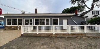 5885 Main, Olcott NY - Pub