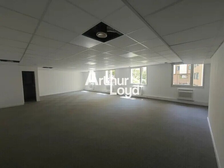 Office in Nice for lease - Interior Photo - Image 1 of 5