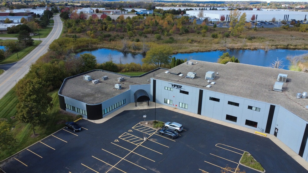 4610 Prime Pky, Mchenry, IL for lease - Building Photo - Image 1 of 10