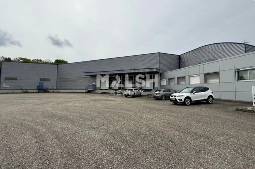 Flex in Four for sale - Building Photo - Image 1 of 6