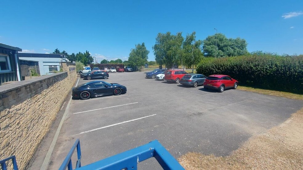 Cotswold Ln, Standlake for lease - Building Photo - Image 2 of 2