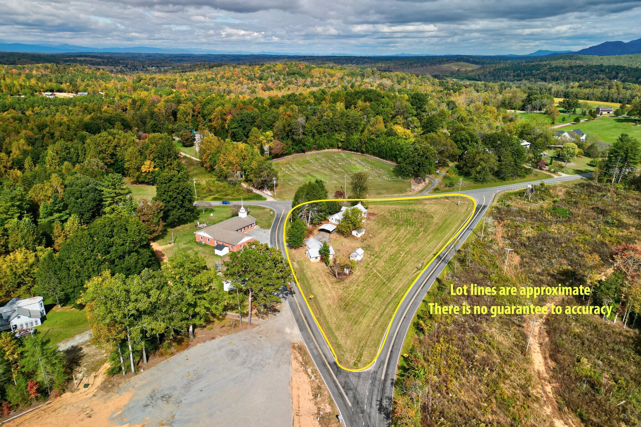 35 Clubhouse Rd, Nebo, NC 28761 35 Clubhouse Rd Nebo