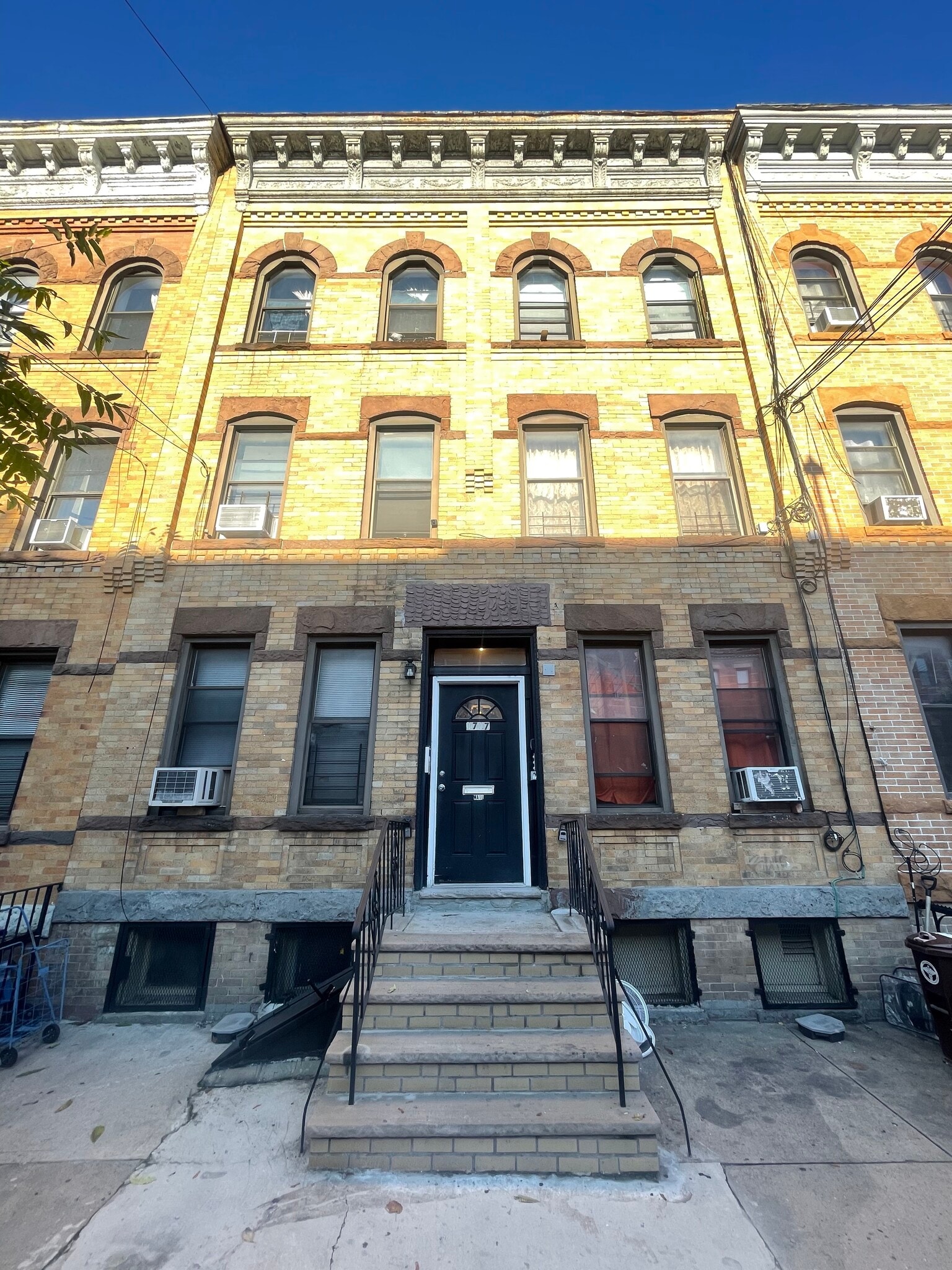 1717 Linden St, Ridgewood, NY for sale Primary Photo- Image 1 of 1