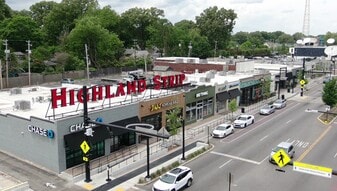 Highland Strip - Pub