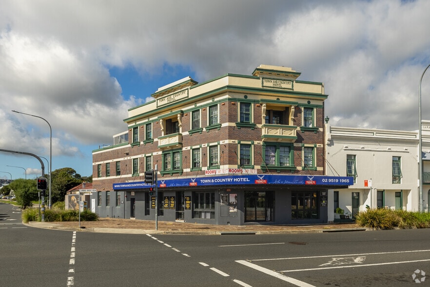 2 Unwins Bridge Rd, St Peters for sale - Primary Photo - Image 1 of 6