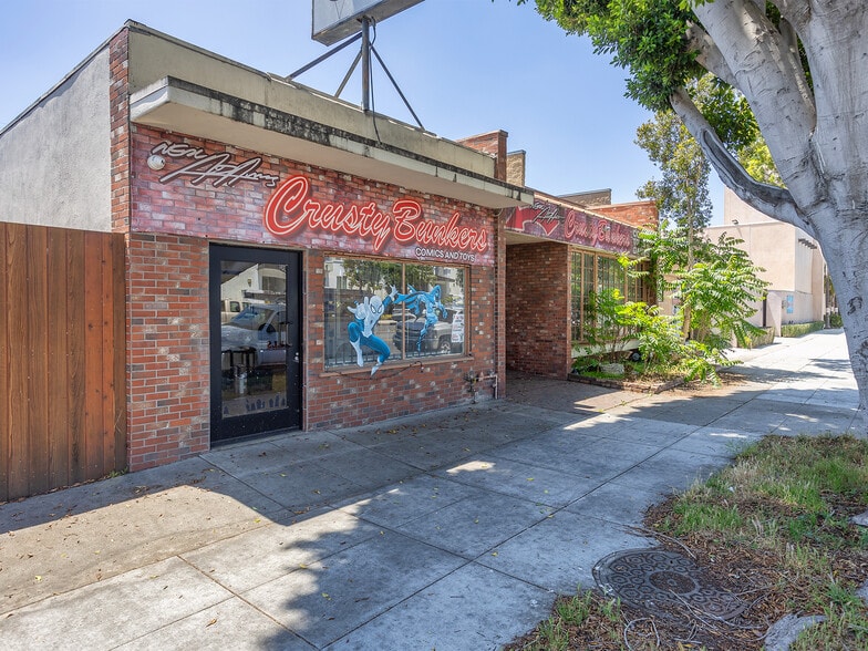 4708-4710 W Magnolia Blvd., Burbank, CA for sale - Primary Photo - Image 1 of 58