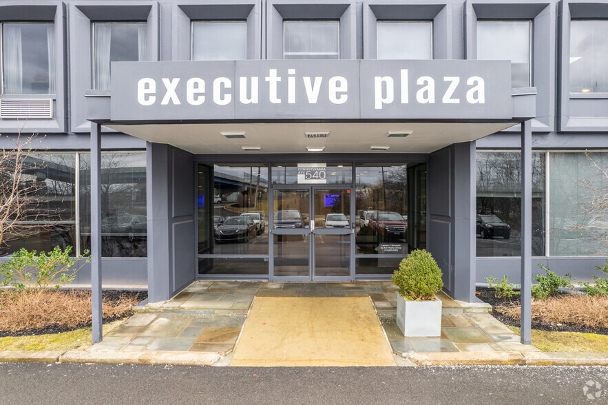 540 Pennsylvania Ave, Fort Washington, PA for lease - Building Photo - Image 3 of 16