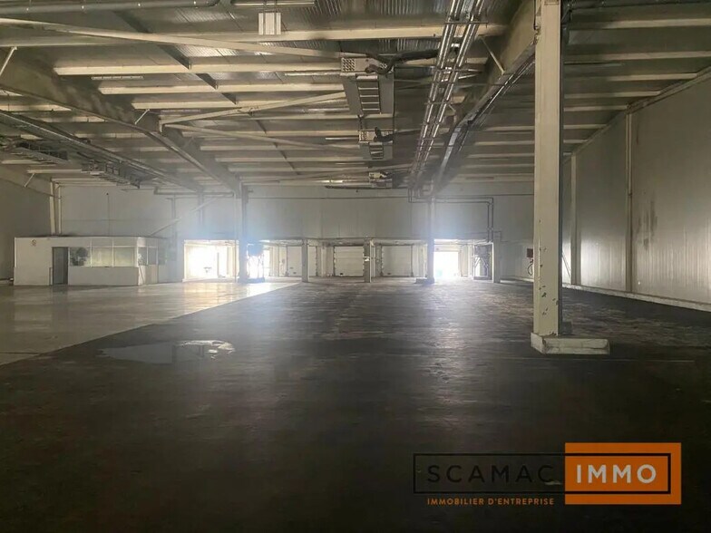 Industrial in Orly for lease - Interior Photo - Image 3 of 7