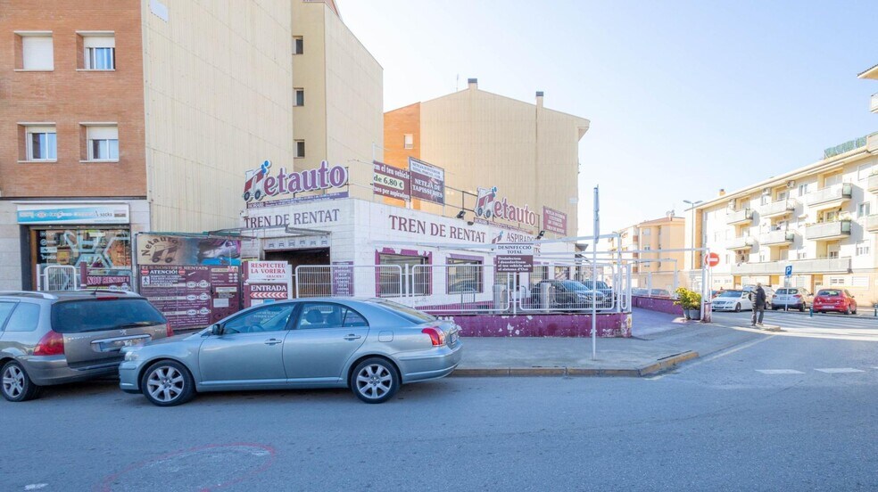 Carrer Garbí, Pineda de Mar, Barcelona for sale - Building Photo - Image 3 of 5