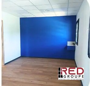 Office in Éguilles for lease - Building Photo - Image 2 of 4