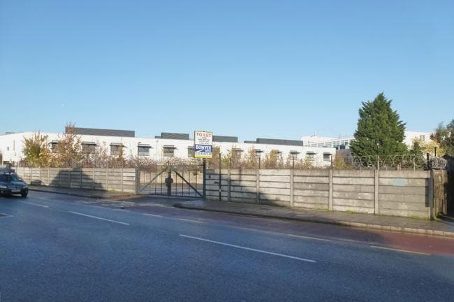 61 Hertford Rd, Enfield for sale Primary Photo- Image 1 of 1