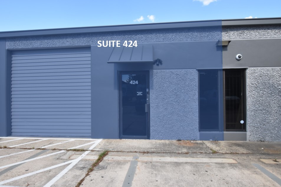 1300 S Frazier St, Conroe, TX for lease Building Photo- Image 1 of 19