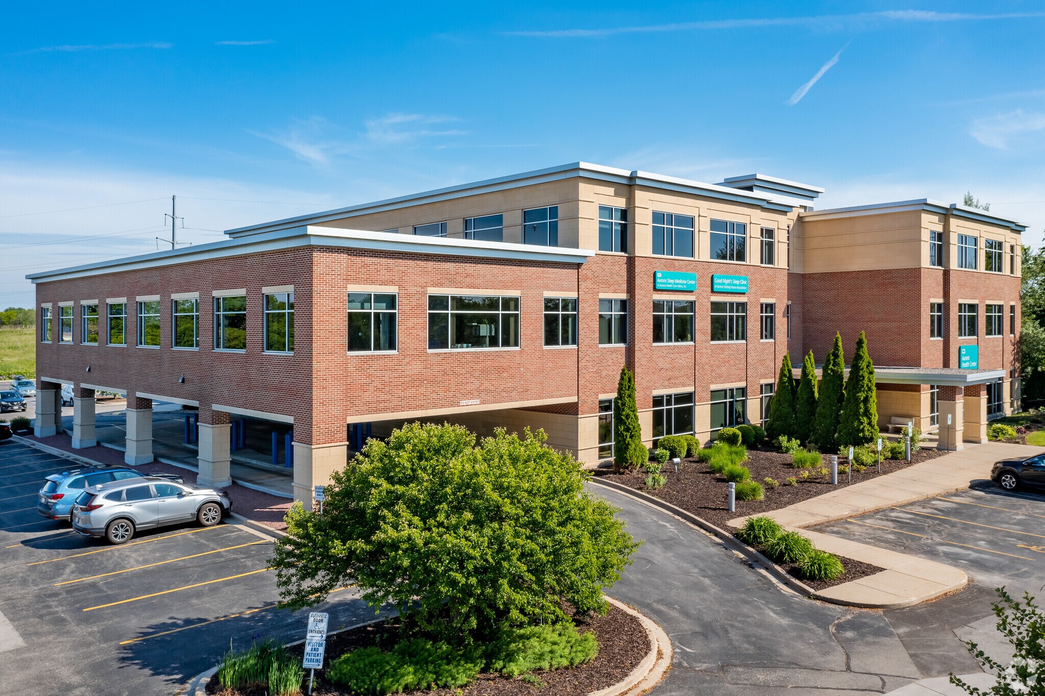4131 W Loomis Rd, Greenfield, WI for lease Primary Photo- Image 1 of 13