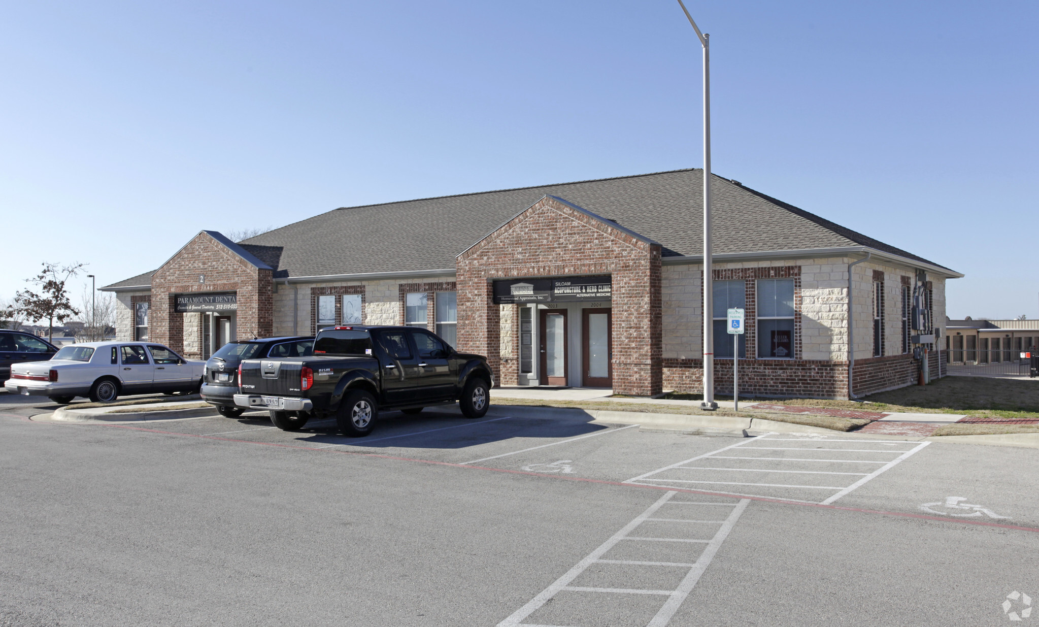 2201 Doublecreek Dr, Round Rock, TX for lease Building Photo- Image 1 of 9