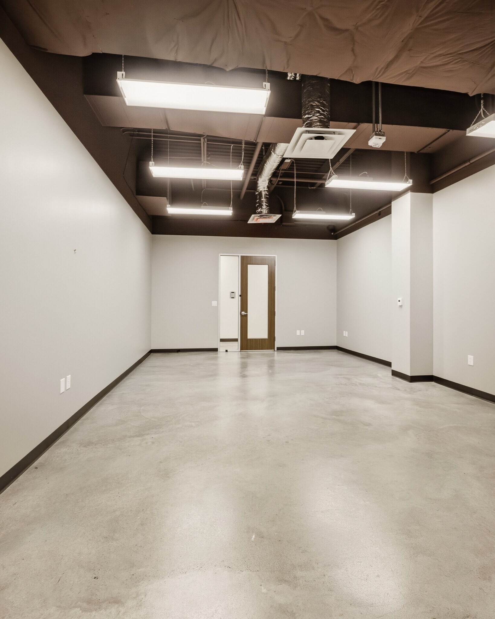204 Medical Dr, Sherman, TX for lease Interior Photo- Image 1 of 12