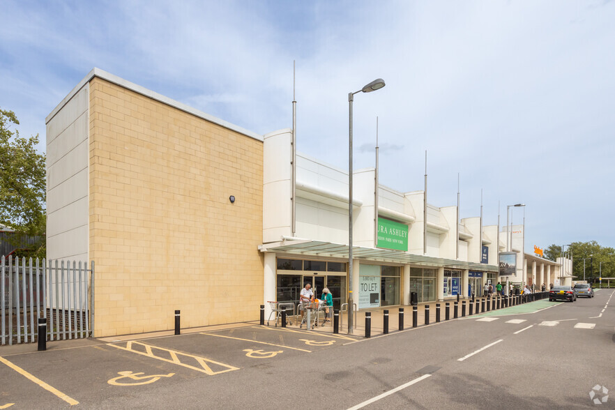 Bretton Way, Peterborough for lease - Primary Photo - Image 1 of 5