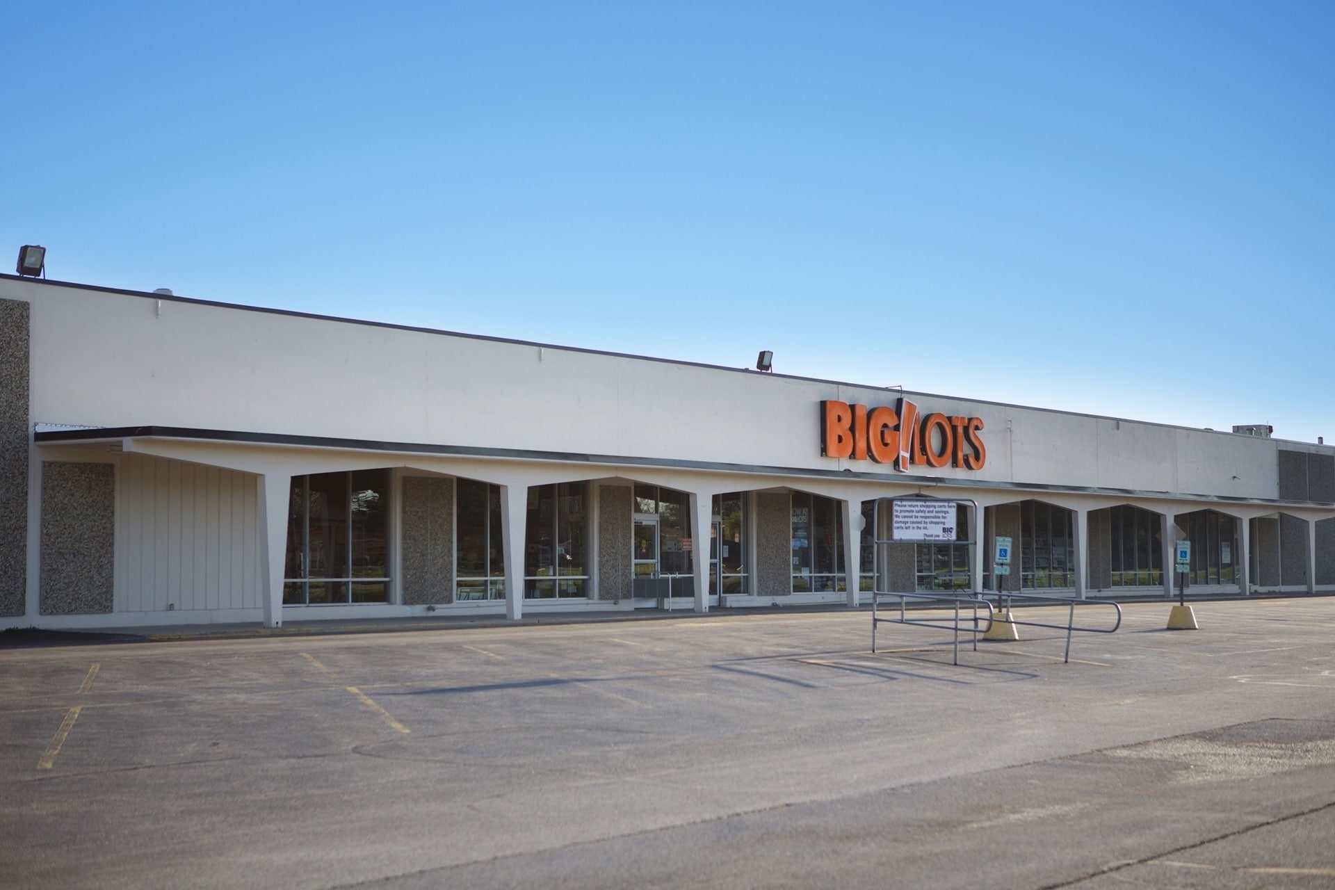 204-208 Charleston Ave E, Mattoon, IL for sale Building Photo- Image 1 of 1