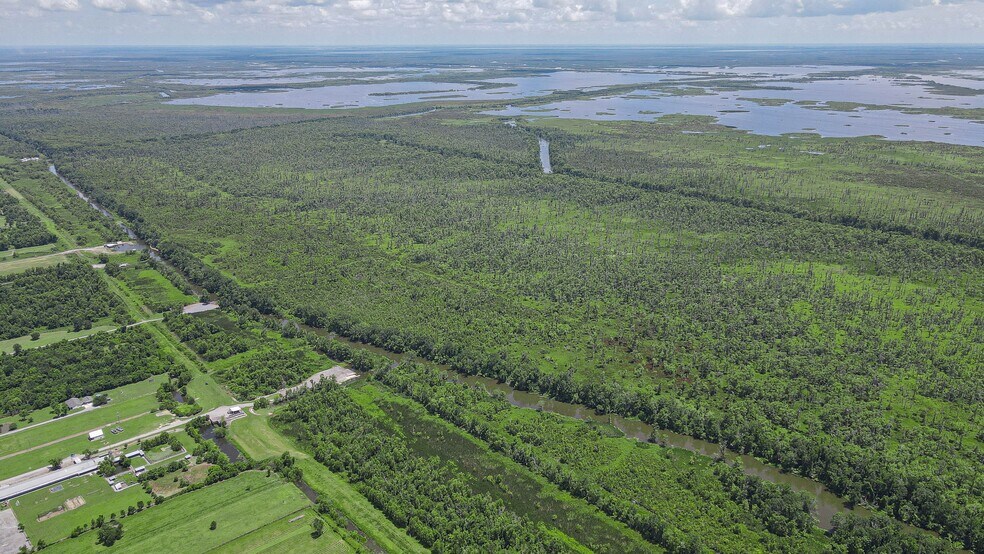 Bayou Black Drive, Gibson, LA for sale - Primary Photo - Image 1 of 5