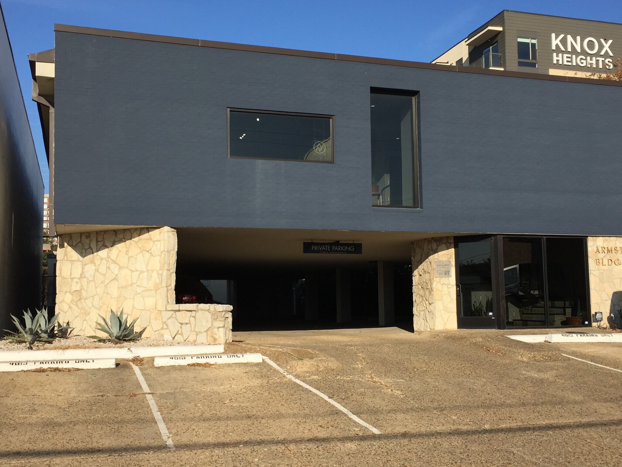 4619 Insurance Ln, Dallas, TX for sale Building Photo- Image 1 of 1