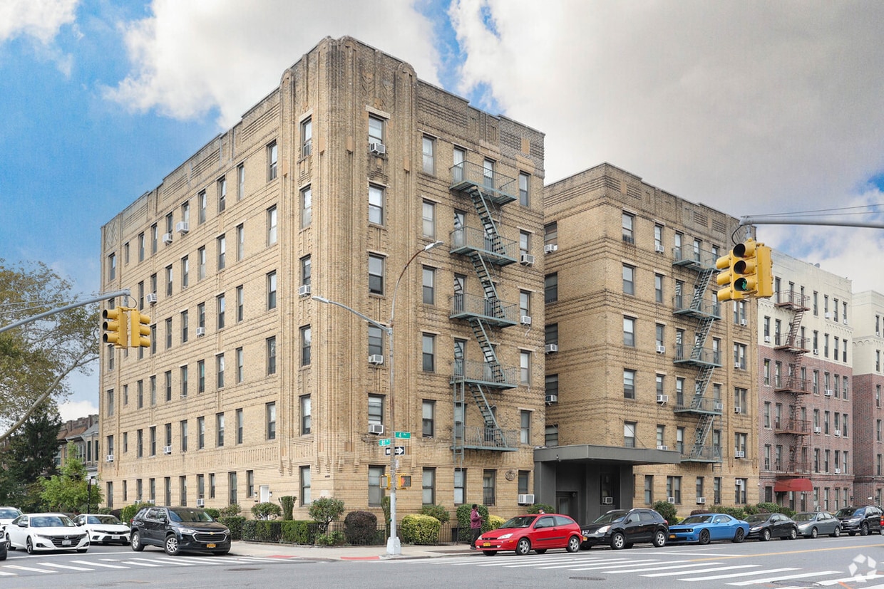8020 4th Ave, Brooklyn, NY for lease Primary Photo- Image 1 of 8